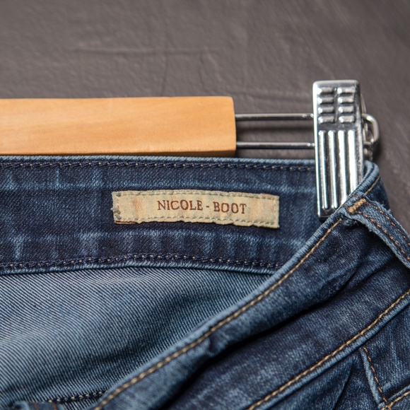 Guess Nicole Boot Cut Jeans Sz 29 - Picture 4 of 8